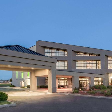 فندق Wyndham Garden Conference Center Champaign - Urbana المظهر الخارجي الصورة