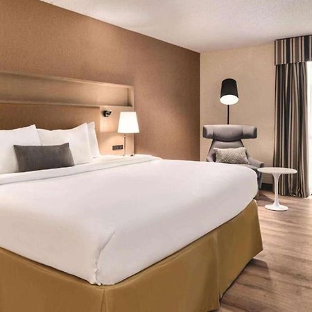 فندق Wyndham Garden Conference Center Champaign - Urbana المظهر الخارجي الصورة