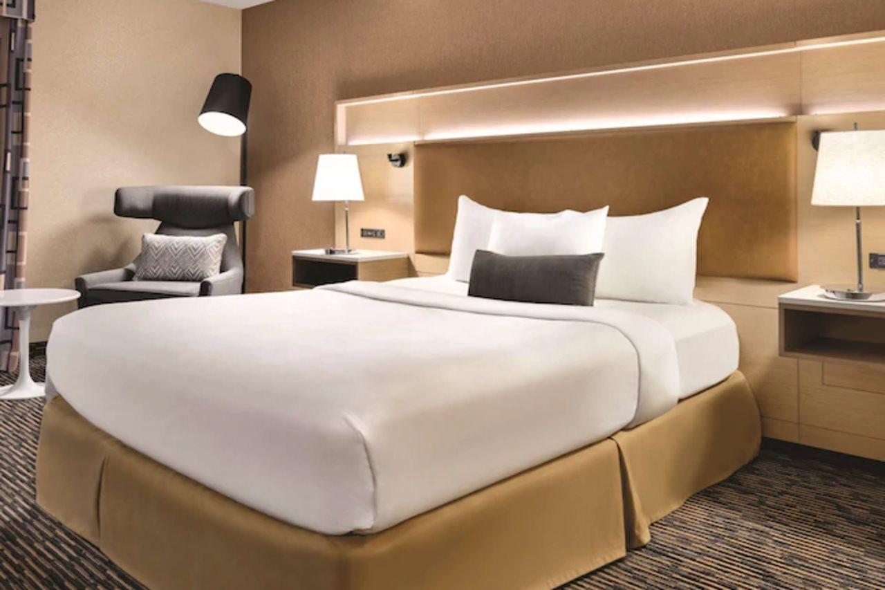 فندق Wyndham Garden Conference Center Champaign - Urbana المظهر الخارجي الصورة