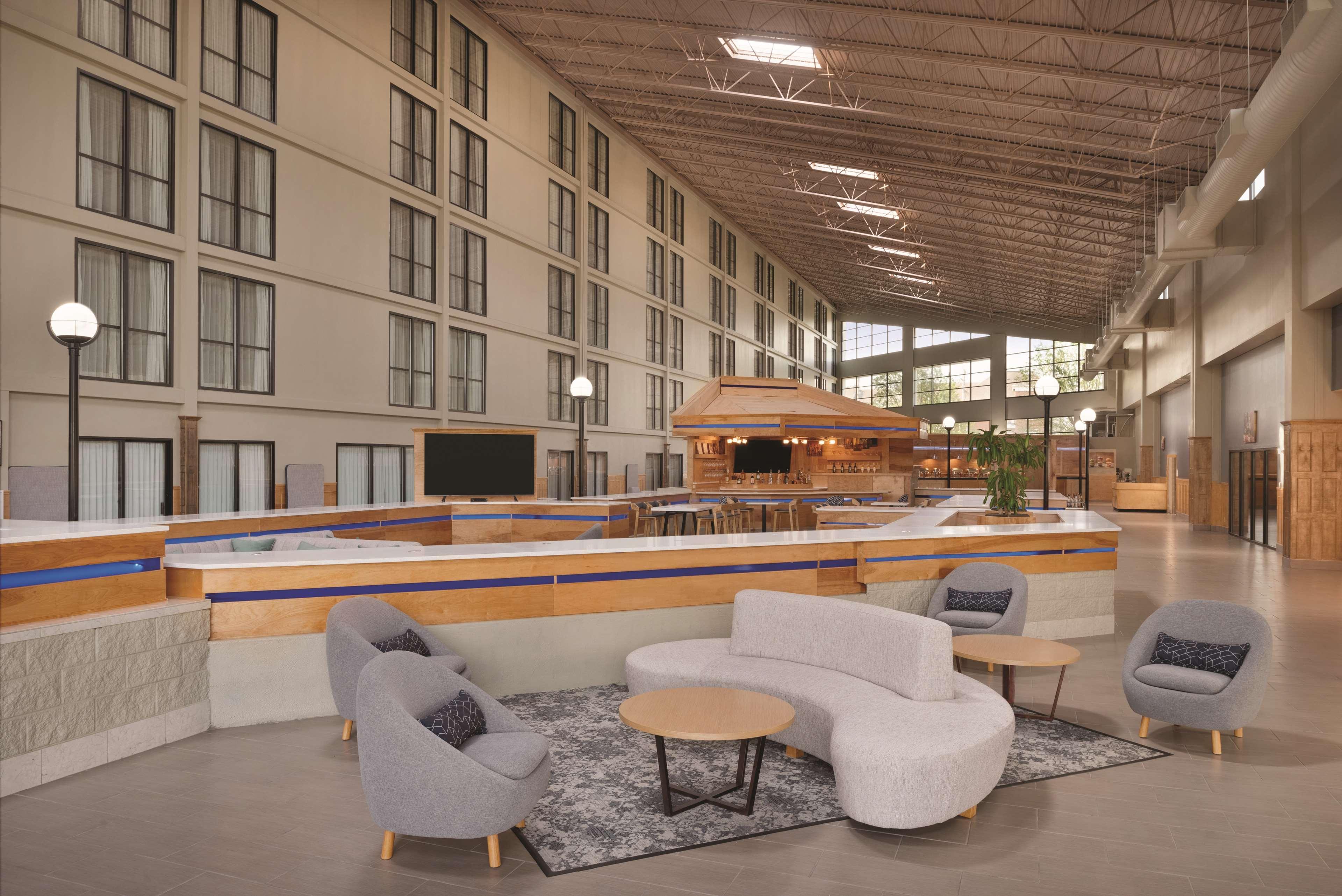 فندق Wyndham Garden Conference Center Champaign - Urbana المظهر الخارجي الصورة